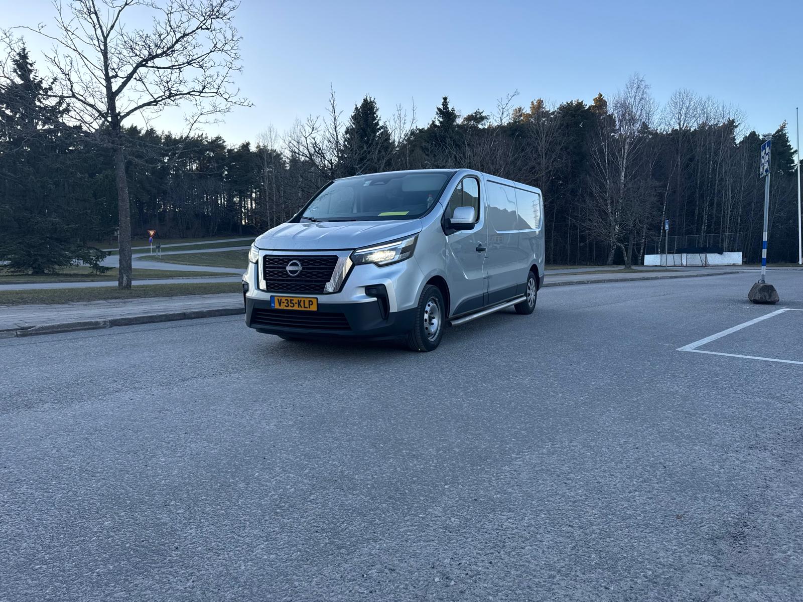 Bestelbus lang - middelloze bestelwagen